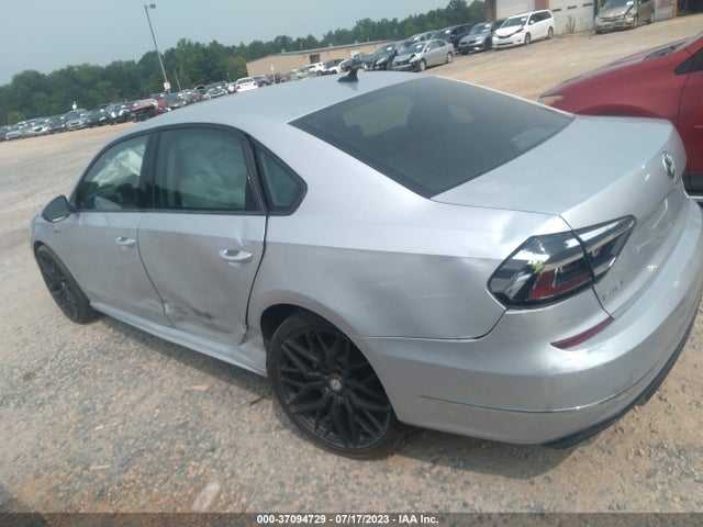1VWAA7A3XJC034396 Volkswagen Passat 2.0t S/r-line