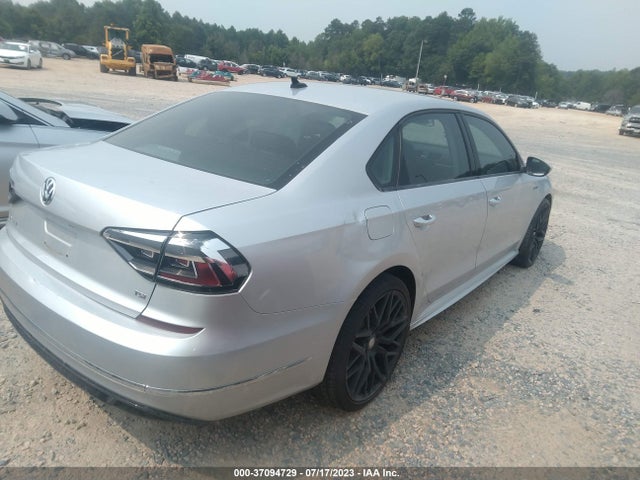 1VWAA7A3XJC034396 Volkswagen Passat 2.0t S/r-line