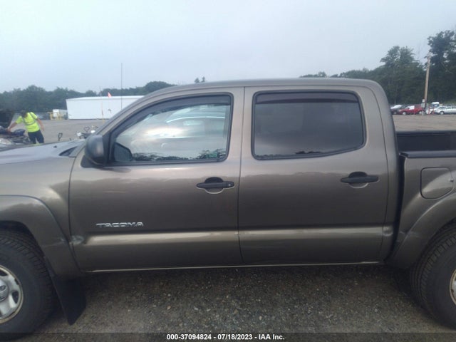 Toyota TACOMA 2015 3TMLU4ENXFM188447 Image 14