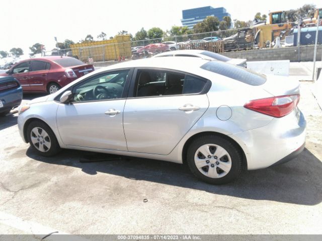 KNAFK4A66F5314694 KIA FORTE LX