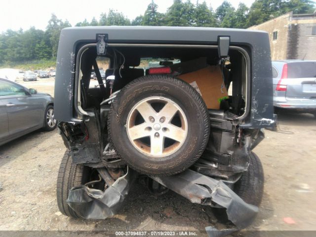 1C4BJWDG4HL733386 Jeep Wrangler Unlimited Sport