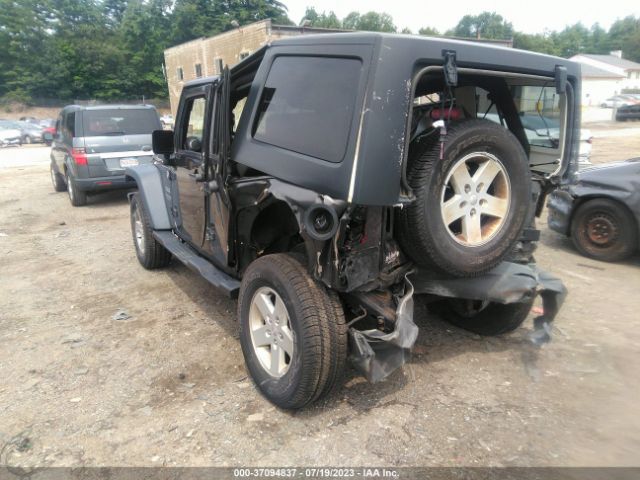 1C4BJWDG4HL733386 Jeep Wrangler Unlimited Sport