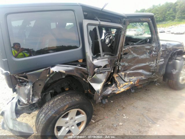 1C4BJWDG4HL733386 Jeep Wrangler Unlimited Sport