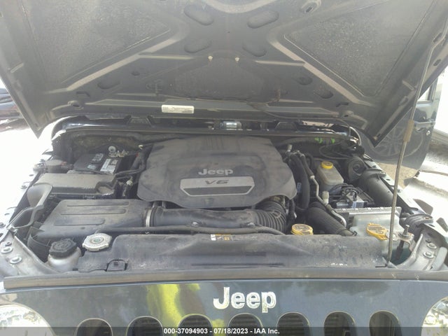 1C4BJWDG0HL704631 Jeep Wrangler Unlimited Sport