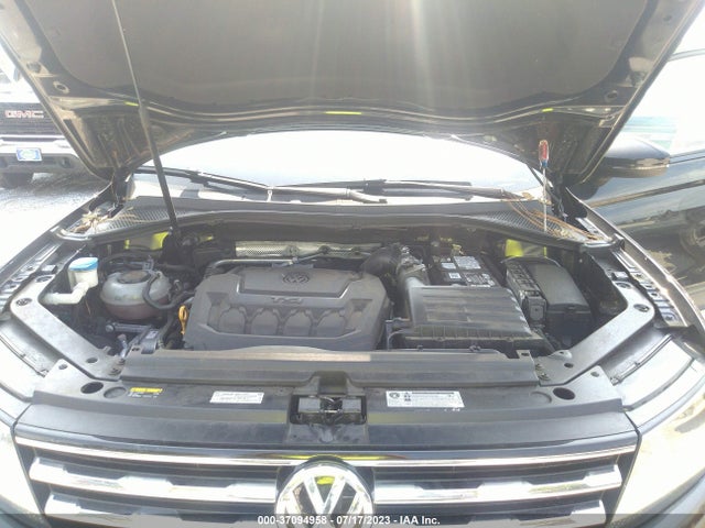 3VV1B7AX9JM023618 Volkswagen TIGUAN S