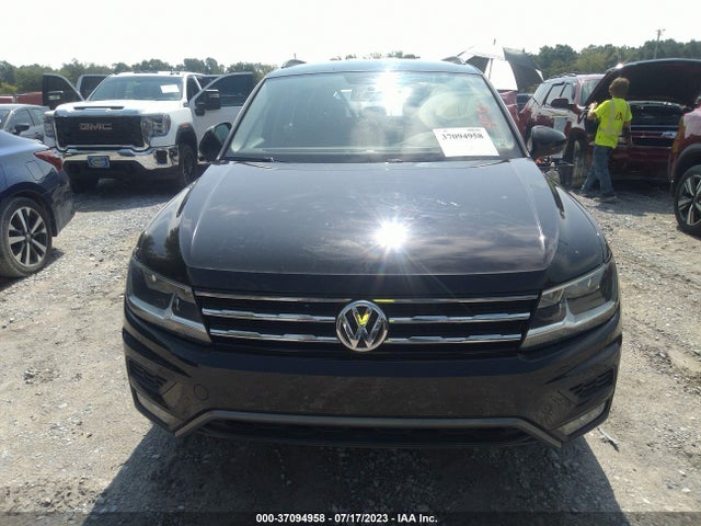 3VV1B7AX9JM023618 Volkswagen TIGUAN S