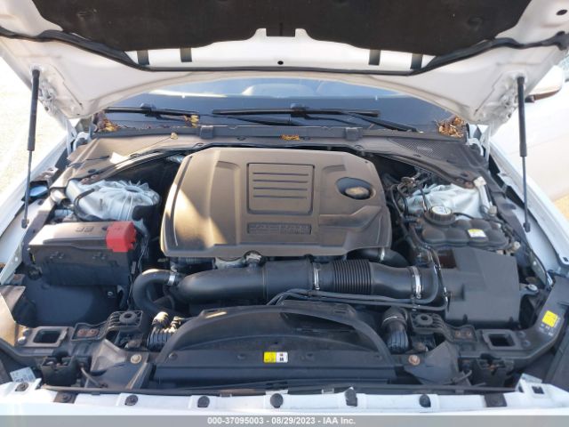 SAJAJ4FX1JCP37092 Jaguar Xe 25t Premium