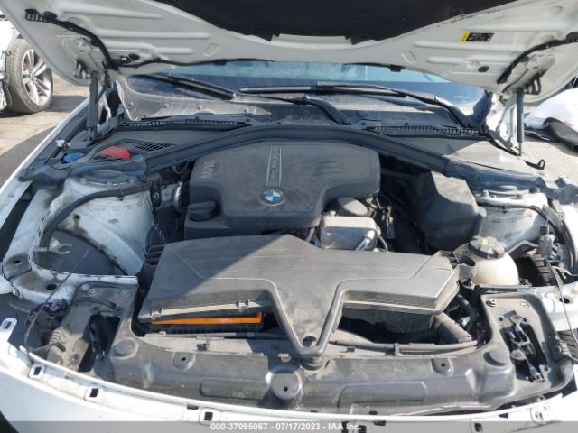 WBA8A9C30HK864781 BMW 3 Series 320i