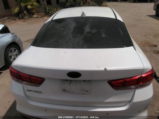 5XXGT4L35JG257285 KIA Optima Lx