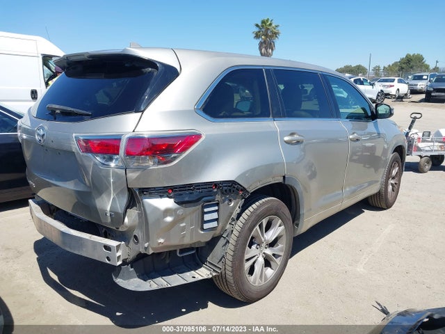 Toyota Highlander Le 2015 5TDZKRFH5FS093672 Image 4