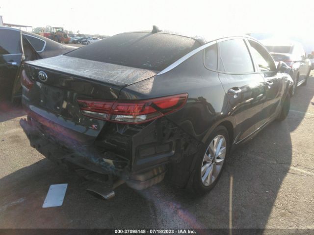 5XXGT4L35JG247856 KIA Optima S