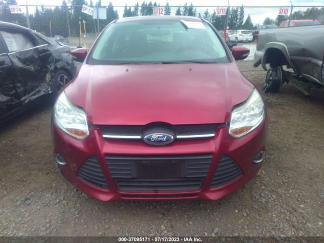 1FADP3K23EL454431 Ford FOCUS SE