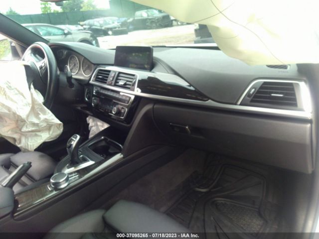 WBA8D9G50JNU67062 BMW 3 Series 330i Xdrive