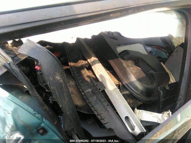 Toyota Prius Two 2016 JTDKBRFU6G3012101 Image 8
