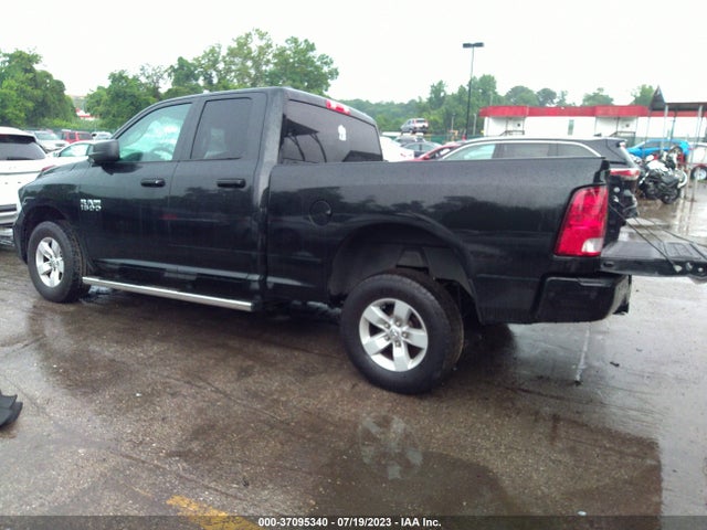 2018 RAM 1500 EXPRESS VIN: 1C6RR7FG1JS185800