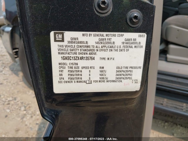 2004 GMC YUKON SLE VIN: 1GKEC13ZX4R135764