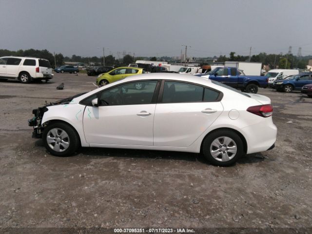 3KPFL4A78JE181717 KIA FORTE LX
