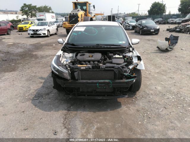 3KPFL4A78JE181717 KIA FORTE LX