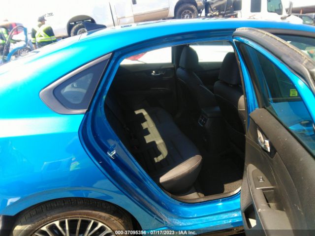 3KPF54AD4PE576180 KIA Forte Gt-line