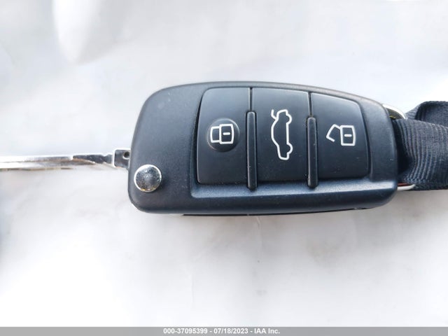 WAUUPBFF1GA122999 Audi A3 E-tron Premium
