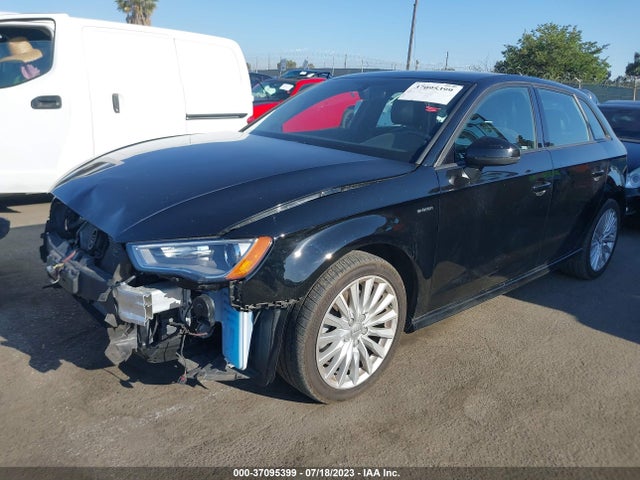 WAUUPBFF1GA122999 Audi A3 E-tron Premium