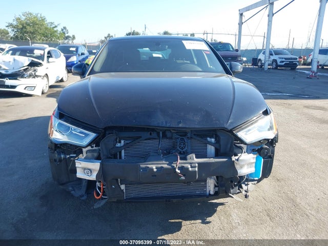 WAUUPBFF1GA122999 Audi A3 E-tron Premium