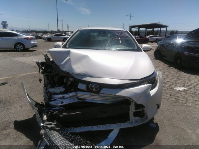 Toyota Corolla Hybrid Le 2021 JTDEAMDEXMJ013595 Image 4