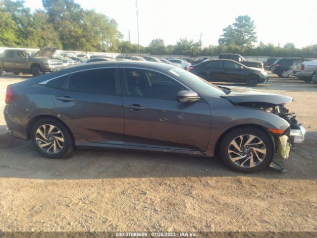 19XFC2F79GE003921 Honda Civic Sedan Ex