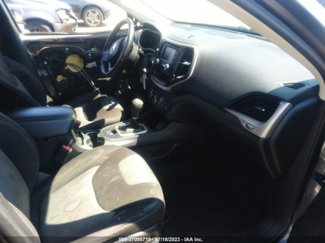 1C4PJLABXHW580878 Jeep Cherokee Altitude
