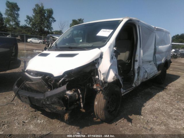 1FTYR2YM2FKA27533 Ford TRANSIT CARGO VAN