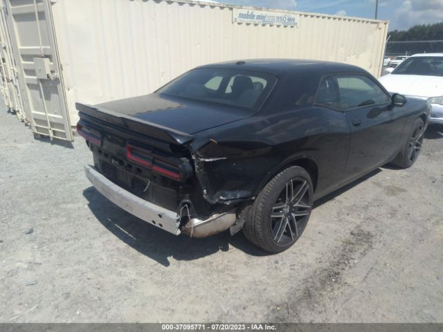 2C3CDZAG3JH310632 Dodge Challenger Sxt