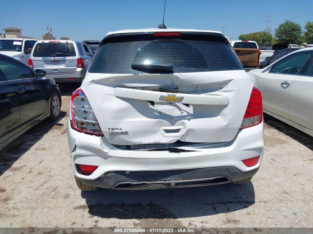 Chevrolet TRAX LS 2018 3GNCJKSB6JL307771 Image 8