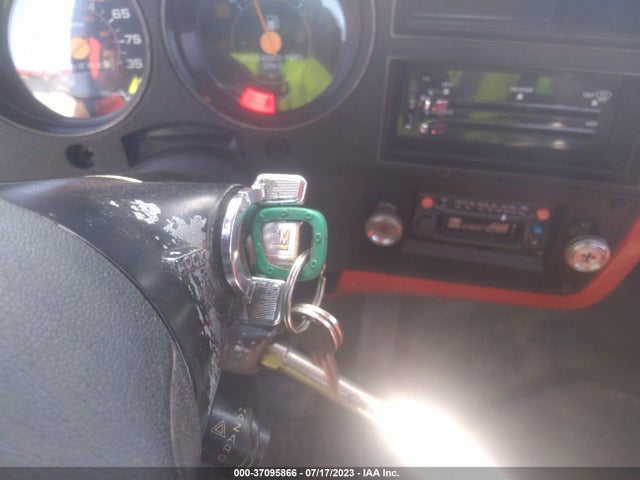 1981 GMC C1500 VIN: 1GTDC14D9BZ504427