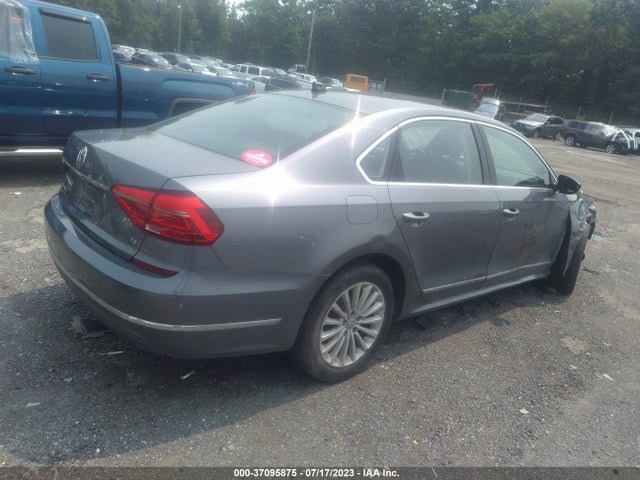 Volkswagen Passat 2016 1VWBT7A36GC024813 Image 21