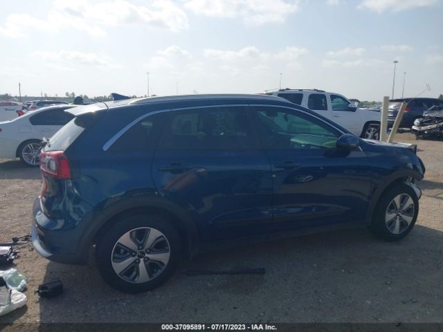 KNDCB3LC4K5218110 KIA NIRO LX