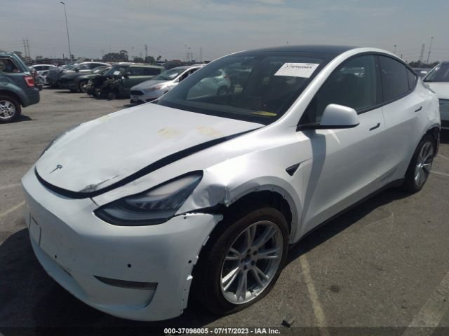 5YJYGDEE4LF016749 Tesla Model Y Long Range