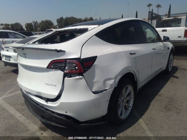 5YJYGDEE4LF016749 Tesla Model Y Long Range