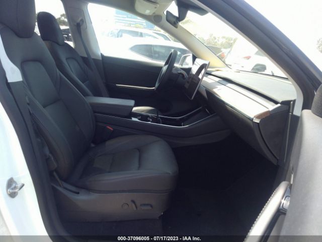 5YJYGDEE4LF016749 Tesla Model Y Long Range