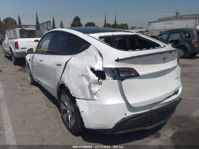 5YJYGDEE4LF016749 Tesla Model Y Long Range