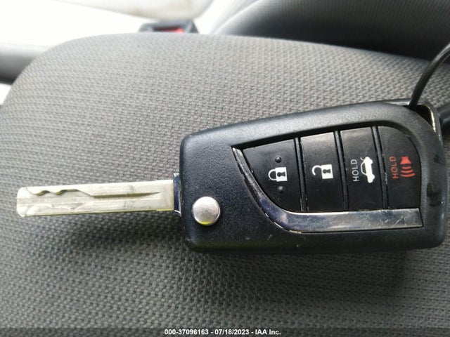 2021 TOYOTA COROLLA LE VIN: 5YFEPMAE8MP181444