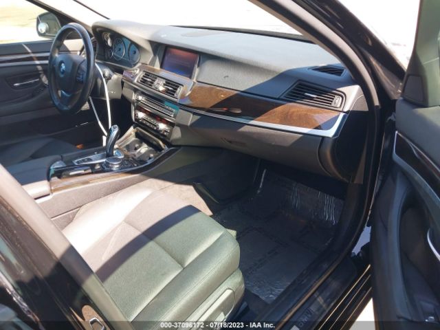 WBA5A5C53FD517265 BMW 5 Series 528i