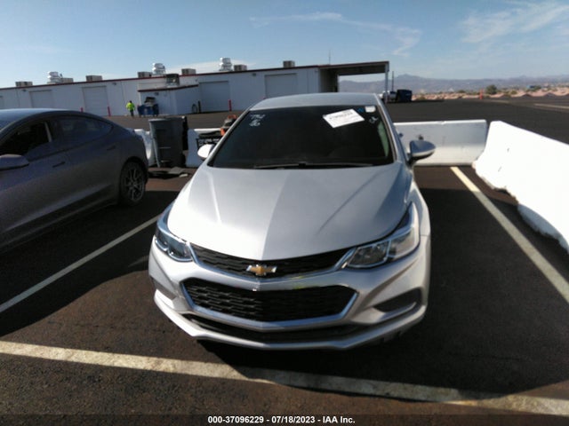 Chevrolet CRUZE LS 2018 1G1BC5SM9J7228853 Image 4