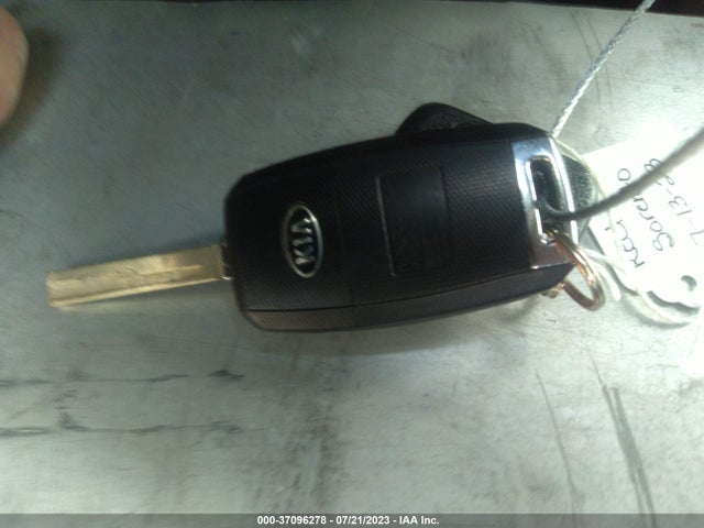 2020 KIA SORENTO 2.4L LX VIN: 5XYPGDA35LG634056