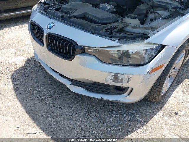 BMW 3 Series 320i 2014 WBA3B1G54ENS81158 Image 6