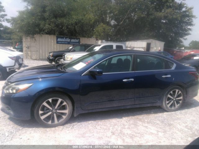 1N4AL3AP3HN313430 Nissan Altima 2.5 Sr