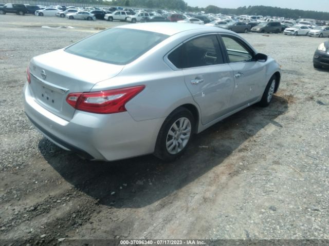 1N4AL3AP5HN343514 Nissan Altima 2.5 S