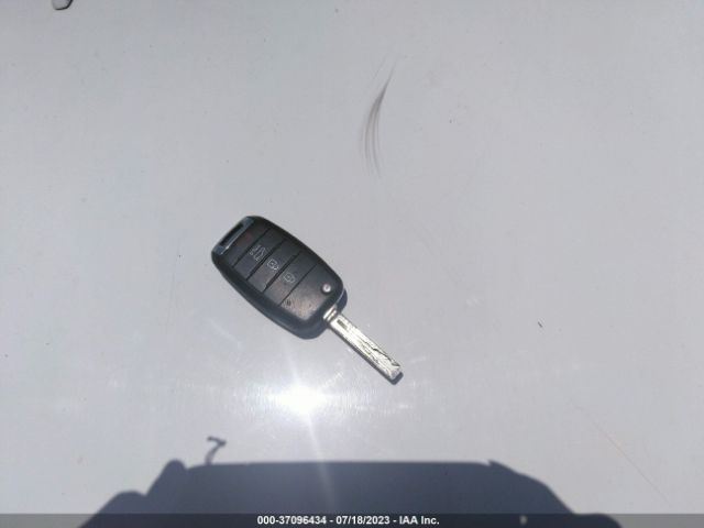 5XXGM4A76FG451656 KIA Optima Lx