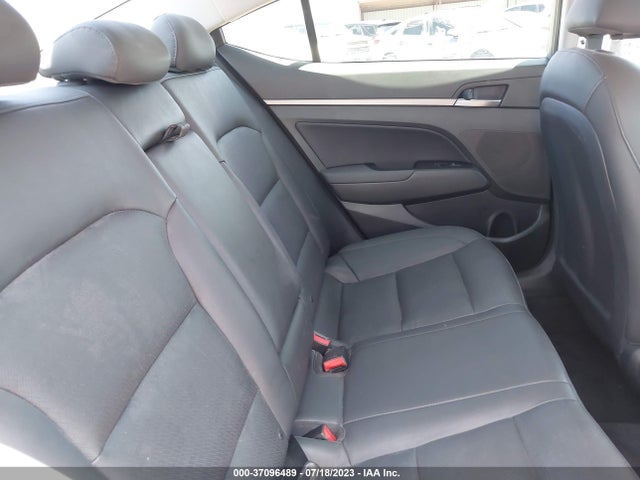 Hyundai Elantra Limited 2017 5NPD84LF2HH042623 Image 14