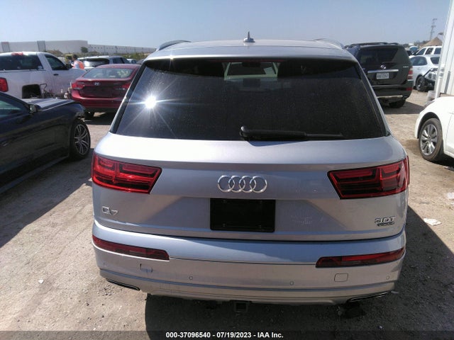 WA1VAAF75JD043475 Audi Q7 Prestige