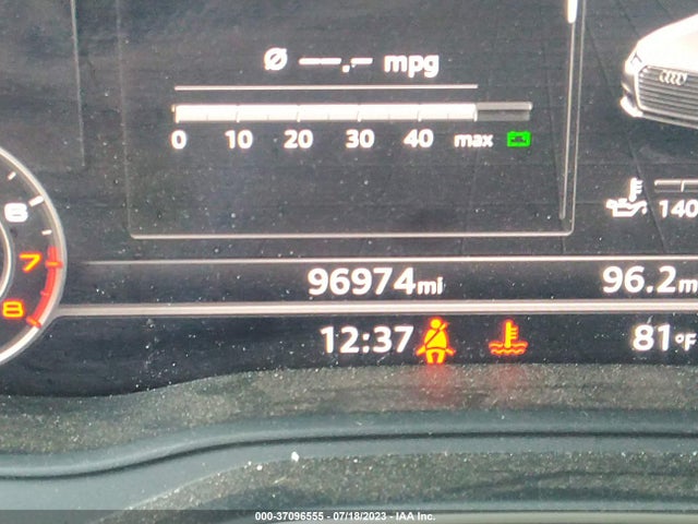 Audi A4 Premium Plus 2017 WAUENAF46HN060299 Image 7